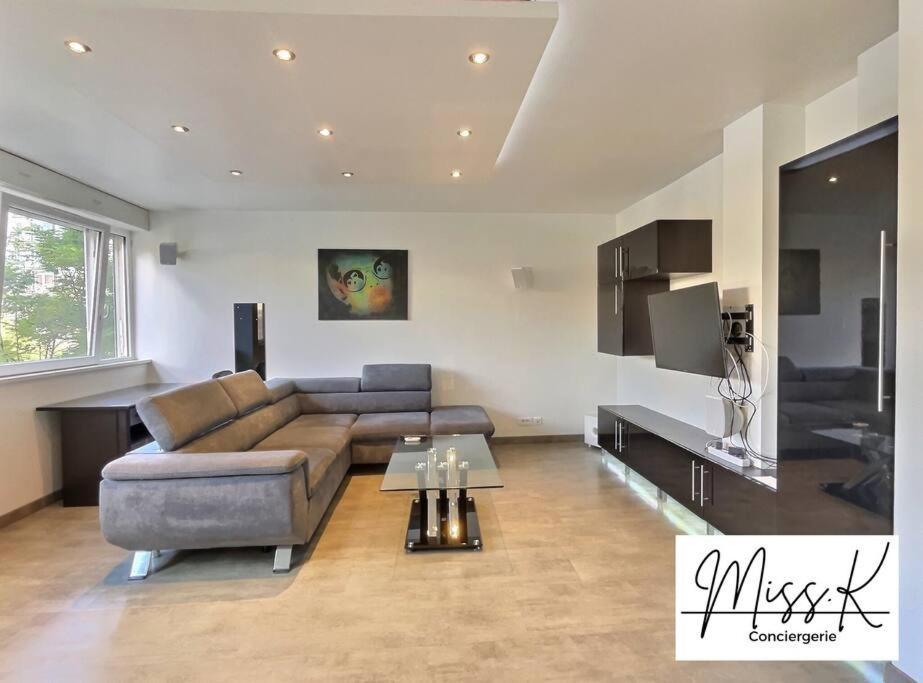 "Magic Red" De Miss.K Conciergerie Διαμέρισμα Mâcon Εξωτερικό φωτογραφία